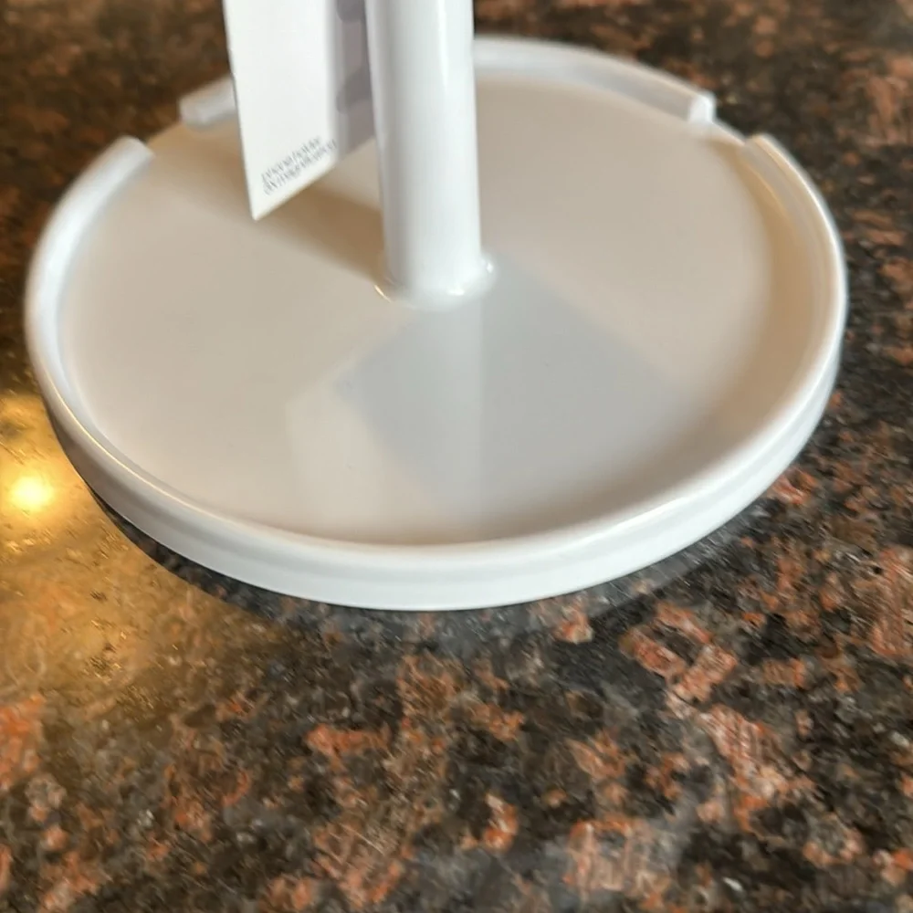 Dual-sided mirror with 3x magnification hard plastic stand 2 in white 2 in gray